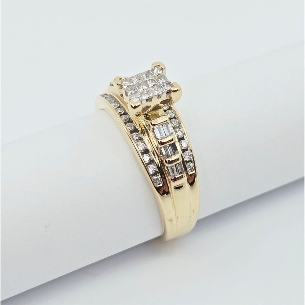 10K Solid Yellow Gold Round, Baguette & Princess Cut Diamond Ring - Size 7.50 - Picture 6 of 16